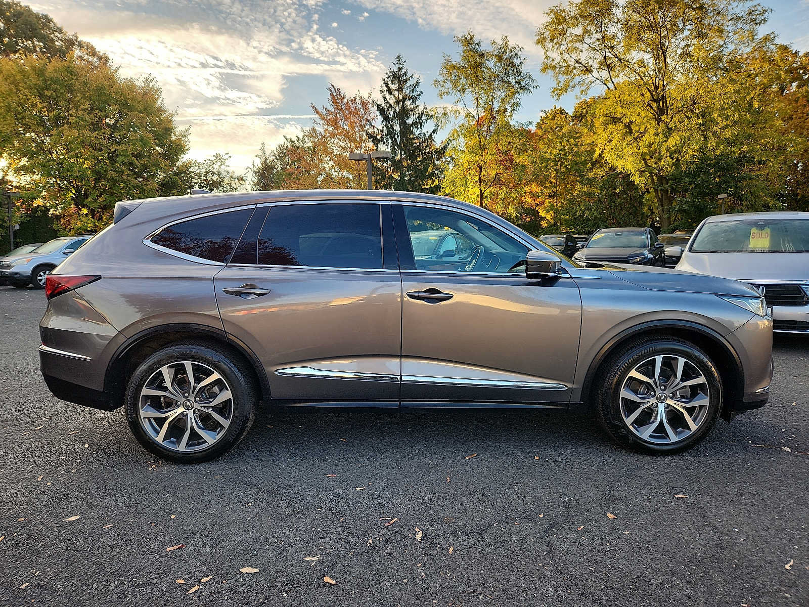 Used 2024 Acura MDX w/ Technology Package AWD/4WD image 7