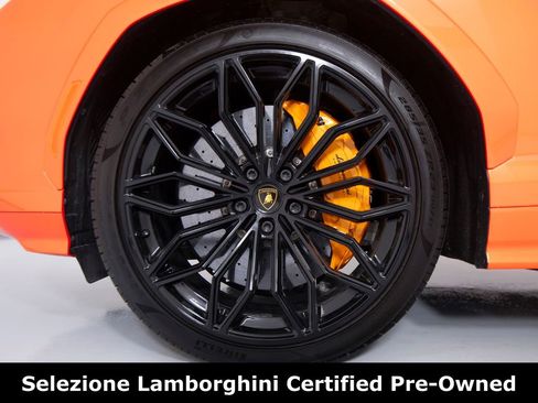 Used 2025 Lamborghini Urus SE image 9