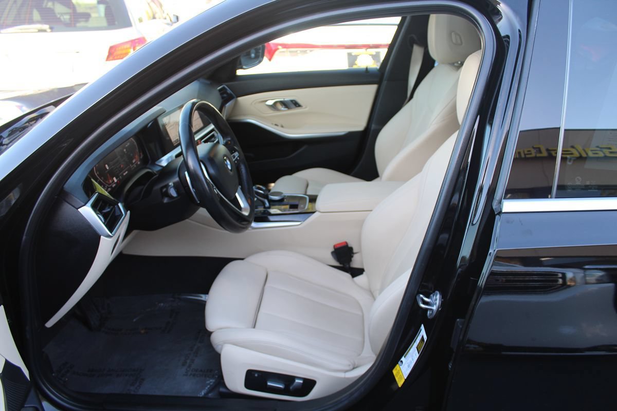 Used 2019 BMW 330i Sedan w/ Driving Assistance Package RWD image 11