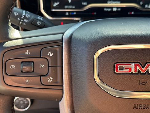 Used 2023 GMC Sierra 1500 Elevation image 22