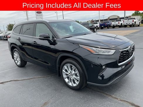 Used 2024 Toyota Highlander Limited AWD/4WD image 22