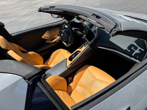 Used 2025 Chevrolet Corvette Stingray Preferred Conv w/ Z51 Performance Package RWD image 34