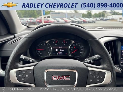 Used 2023 GMC Terrain SLE w/ Driver Convenience Package AWD/4WD image 6