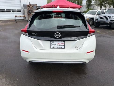 Used 2025 Nissan Leaf SV Plus FWD image 4