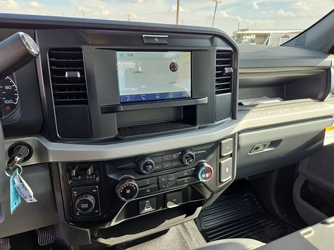 New 2026 Ford F350 XL w/ XL Chrome Package AWD/4WD image 24