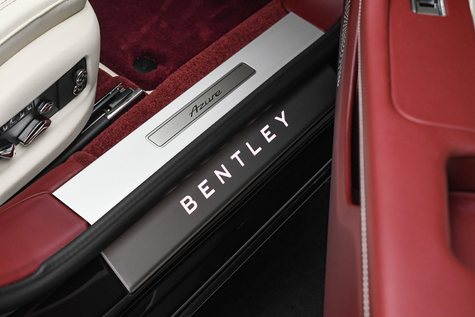 New 2026 Bentley Flying Spur V8 AWD/4WD image 44