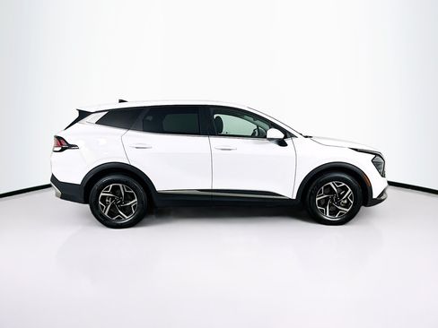 Used 2025 Kia Sportage LX FWD image 10