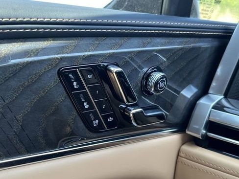 New 2025 Cadillac Escalade IQ Luxury 2 image 21