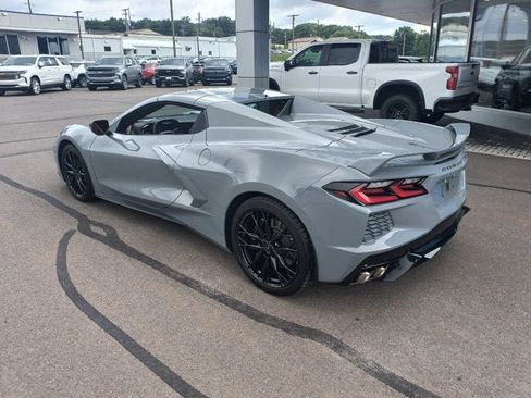 Used 2024 Chevrolet Corvette Stingray Preferred Conv w/ Z51 Performance Package RWD image 4