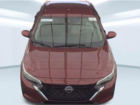 Used 2024 Nissan Sentra SV FWD image 2