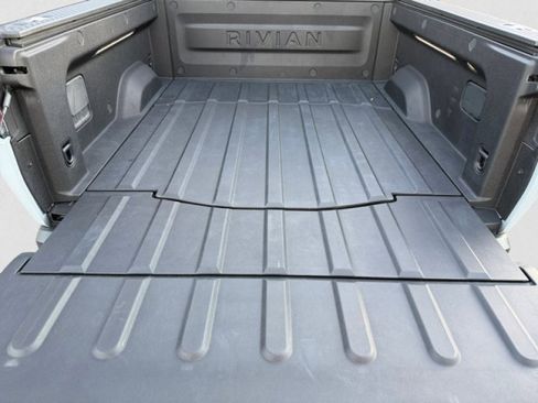 Used 2023 Rivian R1T Adventure image 20