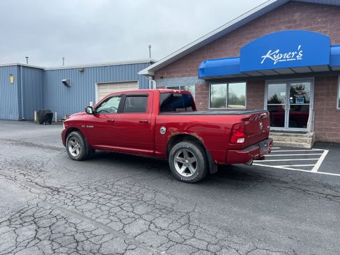 Used 2009 Dodge Ram 1500 Truck Sport image 3