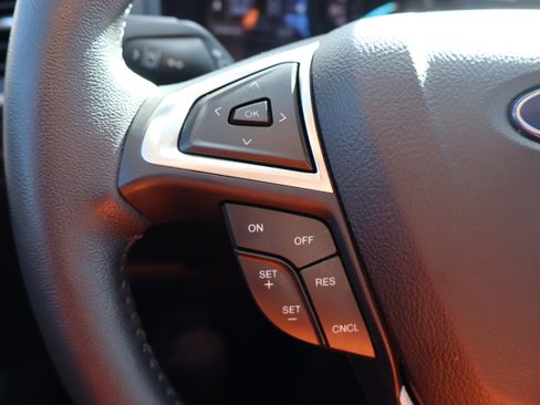 Used 2023 Ford Edge SEL w/ Convenience Package AWD/4WD image 16