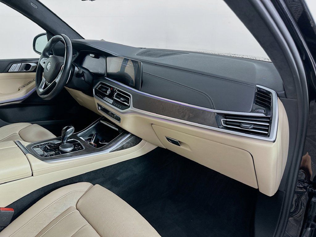 Used 2022 BMW X7 xDrive40i w/ Premium Package AWD/4WD image 38
