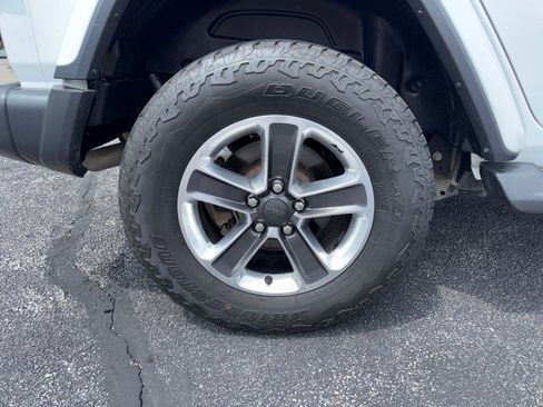 Used 2021 Jeep Wrangler Unlimited Sahara AWD/4WD image 10