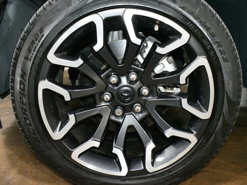 Used 2025 RAM 1500 Limited AWD/4WD image 65