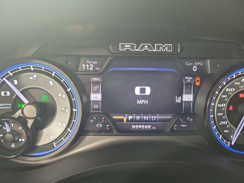 Used 2022 RAM 1500 Limited AWD/4WD image 18