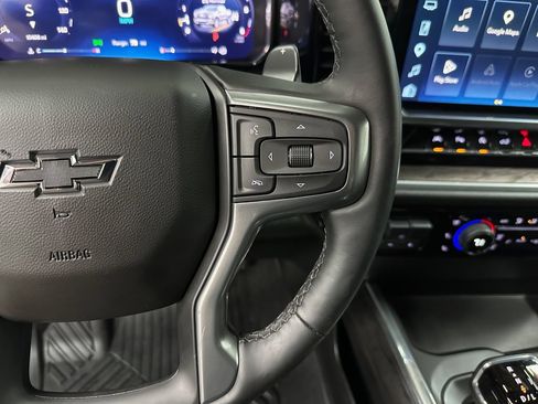 Used 2026 Chevrolet Silverado 1500 LTZ w/ LTZ Premium Package AWD/4WD image 17