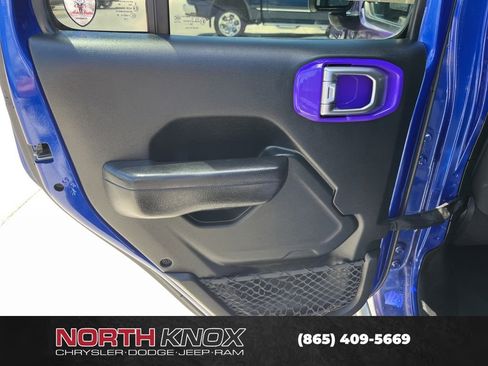 Used 2018 Jeep Wrangler Unlimited Sport S AWD/4WD image 14