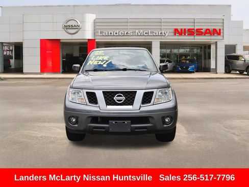 Used 2020 Nissan Frontier SV AWD/4WD image 11