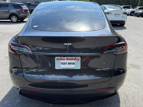 Used 2024 Tesla Model Y Long Range AWD/4WD image 6