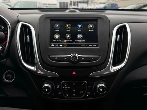 Used 2019 Chevrolet Equinox LT image 32