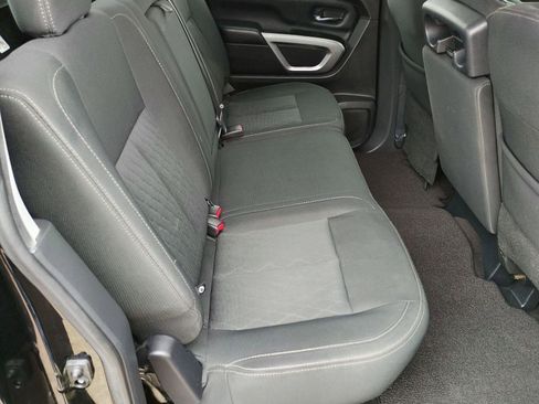 Used 2017 Nissan Titan SV image 26
