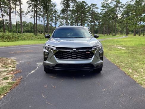 New 2026 Chevrolet Trax RS w/ Driver Confidence Package FWD image 8