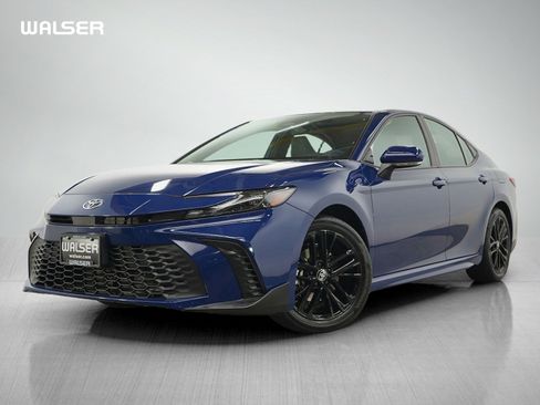 Used 2025 Toyota Camry SE w/ Multimedia Upgrade Package AWD/4WD image 1