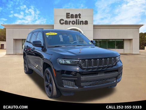 Certified 2025 Jeep Grand Cherokee L Laredo AWD/4WD image 1