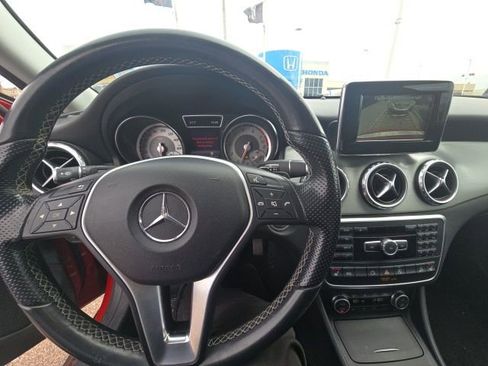 Used 2015 Mercedes-Benz GLA 250 4MATIC image 6