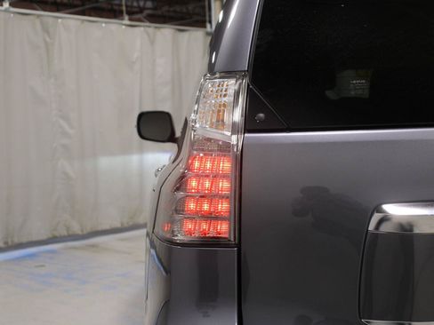Used 2022 Lexus GX 460 Premium w/ Premium Plus Package AWD/4WD image 31