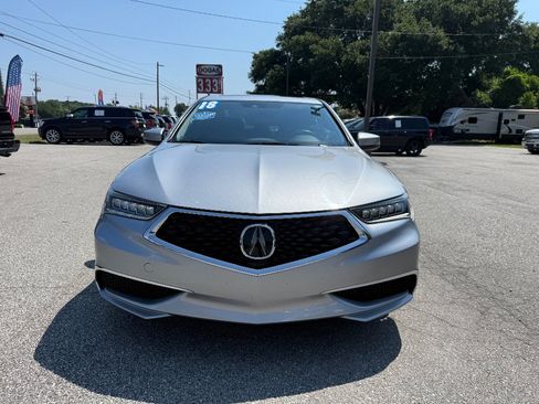 Used 2018 Acura TLX FWD image 2