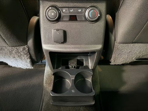 Used 2015 Ford Explorer XLT image 17