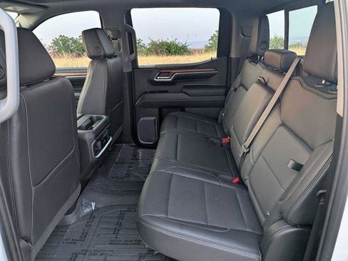 Used 2023 GMC Sierra 1500 Denali AWD/4WD image 16