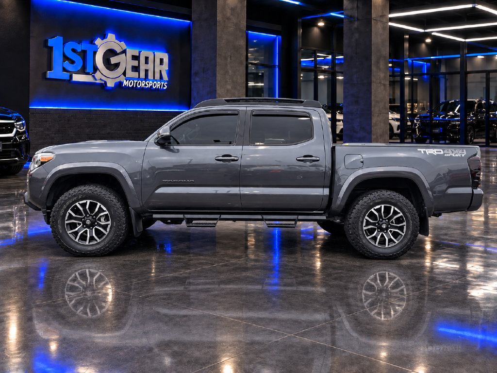 Used 2021 Toyota Tacoma TRD Sport AWD/4WD image 9