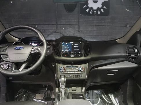 Used 2018 Ford Escape Titanium AWD/4WD image 14
