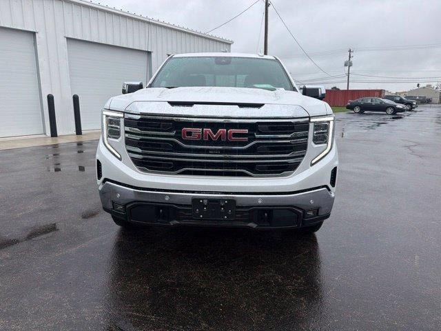 Used 2024 GMC Sierra 1500 SLT w/ SLT Premium Plus Package AWD/4WD image 2