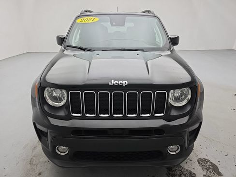 Used 2021 Jeep Renegade Latitude w/ Convenience Group AWD/4WD image 3