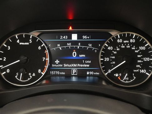 Certified 2025 Nissan Altima 2.5 SR FWD image 19