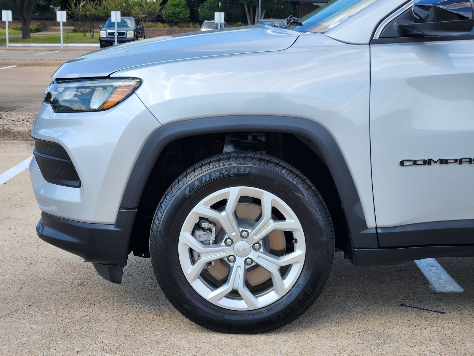 Used 2024 Jeep Compass Sport AWD/4WD image 17