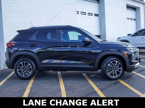 Used 2026 Chevrolet TrailBlazer LT w/ Driver Confidence Package image 5