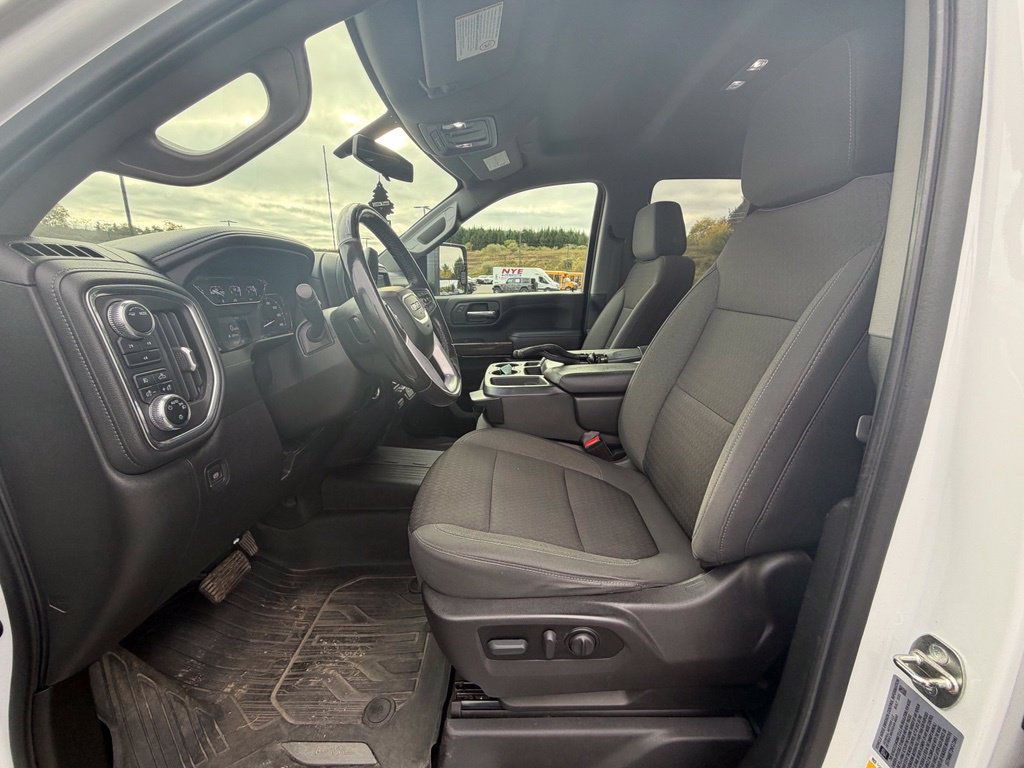 Used 2022 GMC Sierra 2500 SLE w/ SLE Value Package; AWD/4WD image 10