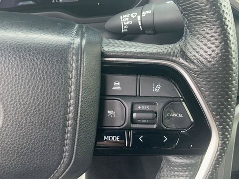 Used 2024 Toyota Tundra Platinum AWD/4WD image 19