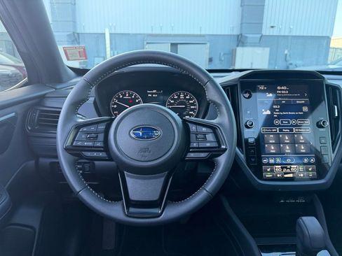 Used 2025 Subaru Forester Premium w/ Convenience Package #2 AWD/4WD image 8