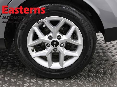 Used 2025 Kia Soul LX w/ LX Technology Package image 33