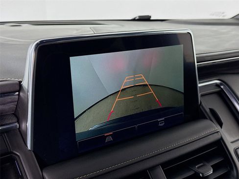 Used 2024 GMC Yukon SLT image 13