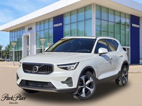 Certified 2025 Volvo XC40 B5 Core w/ Protection Package Premier image 1