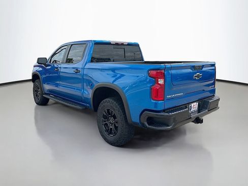Used 2023 Chevrolet Silverado 1500 ZR2 w/ Technology Package AWD/4WD image 5