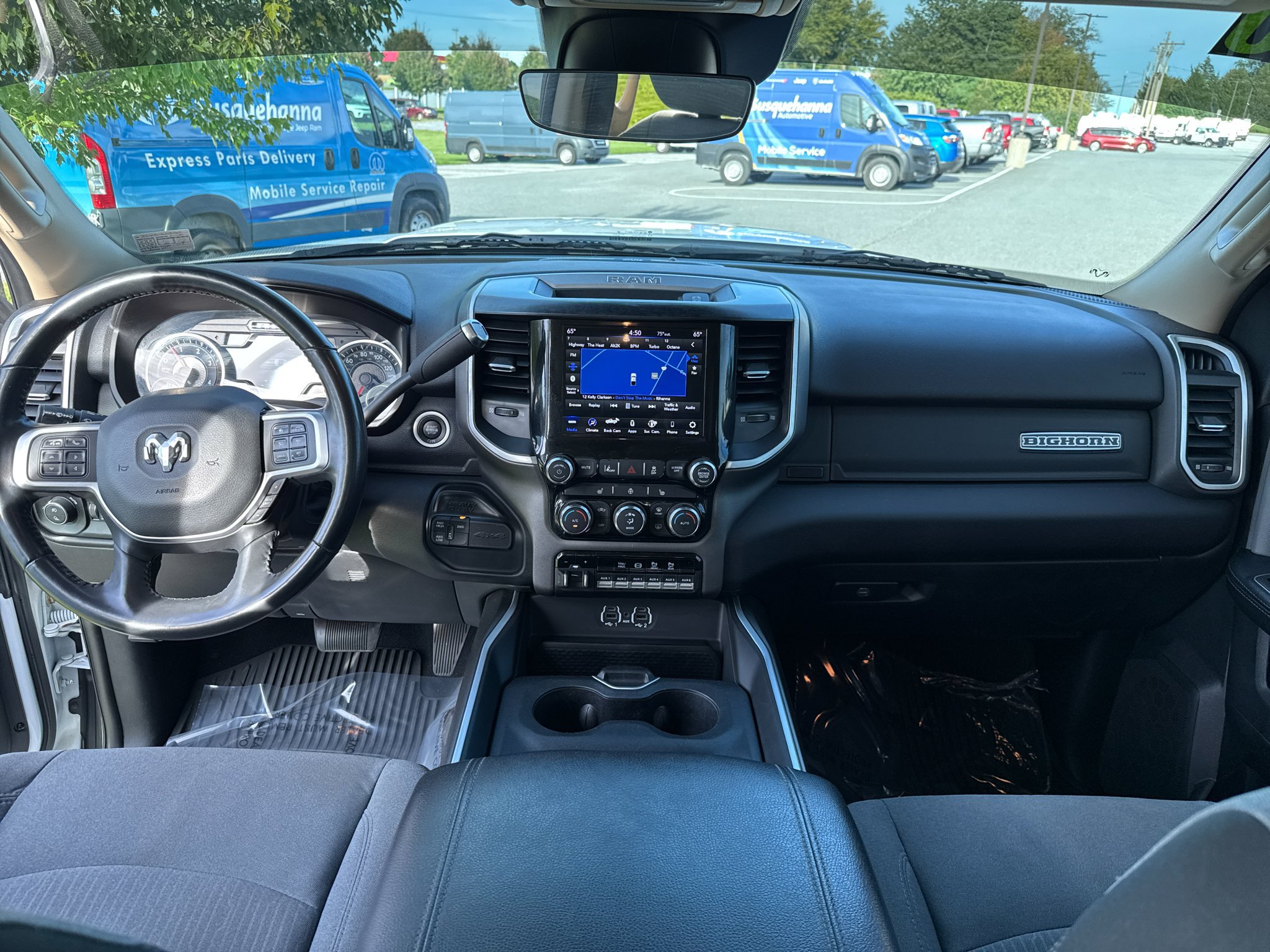 Used 2020 RAM 3500 Big Horn w/ Level 2 Equipment Group AWD/4WD image 3